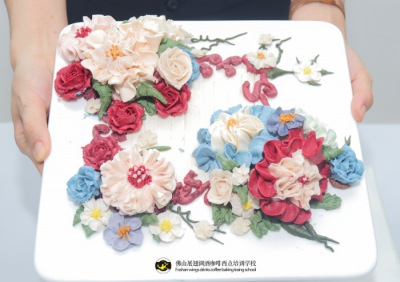 好看又有創(chuàng)意的蛋糕怎么做？ 佛山烘焙培訓(xùn)來教你！