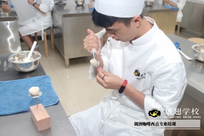 烘焙培訓(xùn)班好嗎，為什么烘焙培訓(xùn)班這么火？