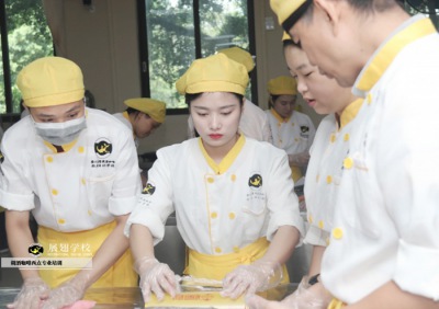 2019年，烘焙新手如何成功開一家烘焙店？烘焙培訓(xùn)