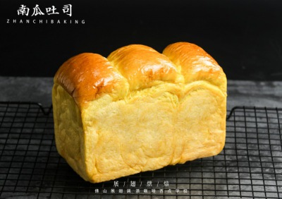 烘焙制作中，面團排氣怎么排？_烘焙培訓(xùn)