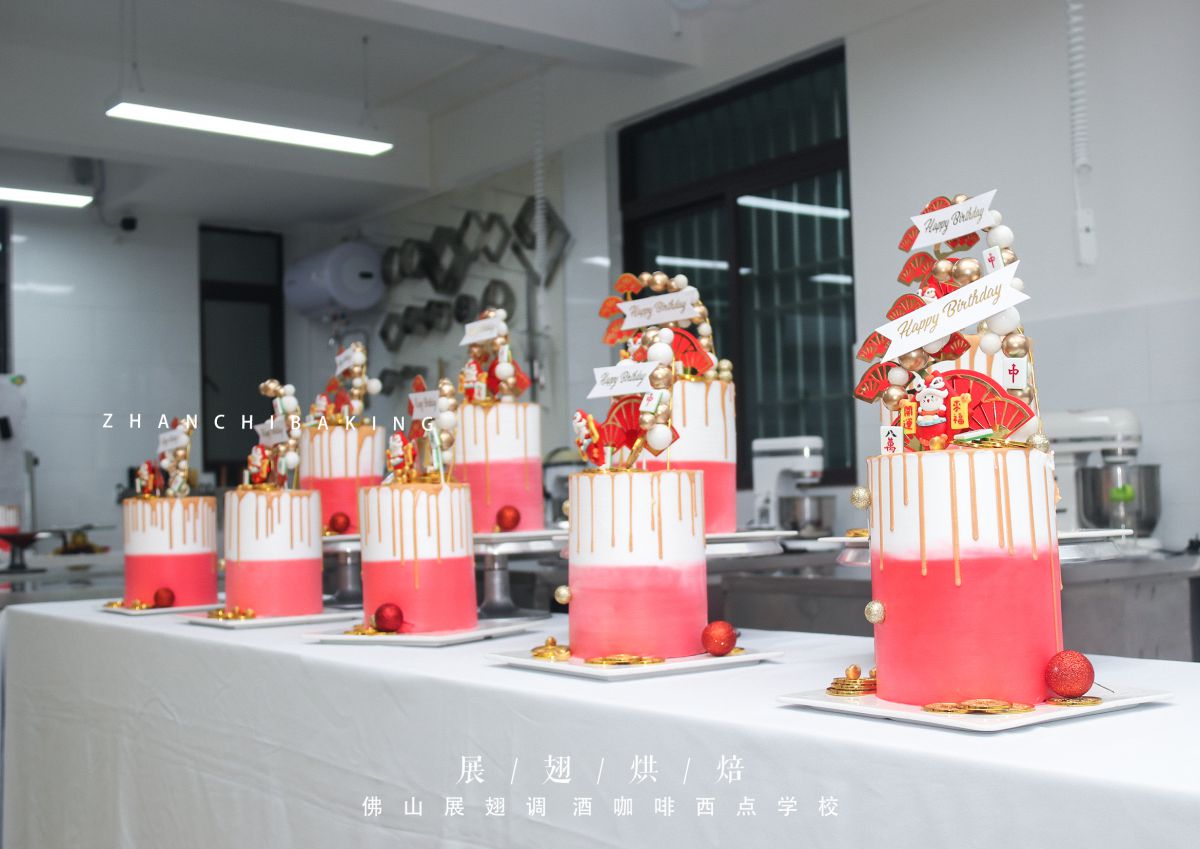 烘焙師在工作的時候應(yīng)該注意哪些問題？