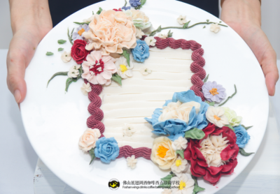 蛋糕裱花有什么技巧？烘焙裱花的基本技巧